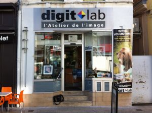 Enseigne & habillage vitrine Digit-lab